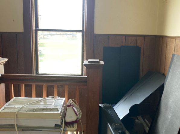 80 Lake St #3
