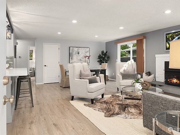 3rd image of 12514 105th Avenue Ct E