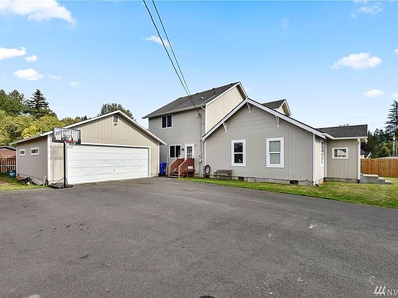 3rd image of 1406 Ross Ave