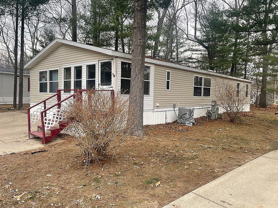 1st image of 14537 Magnolia Dr