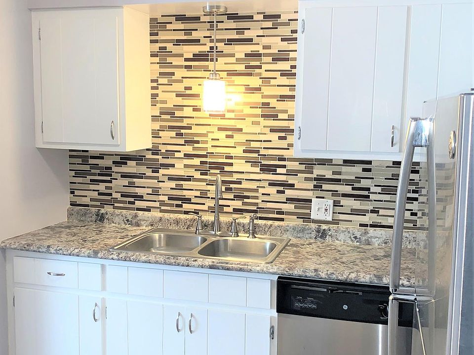 1st image of 228 Des Plaines Ave APT 507
