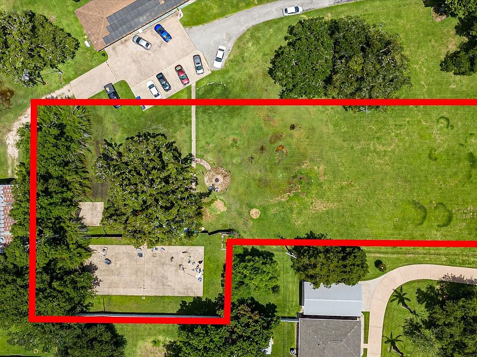 1st image of LOT 1 E Brazos Ave