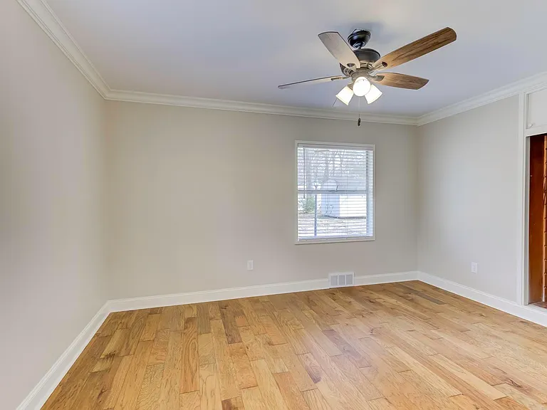 464 S White Station Rd — Photo 18