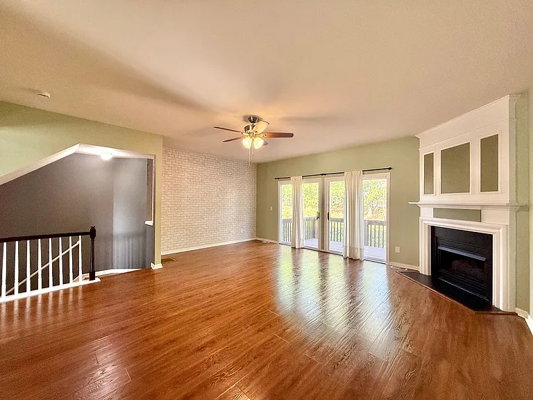 311 Coral Creek Ln — Photo 8