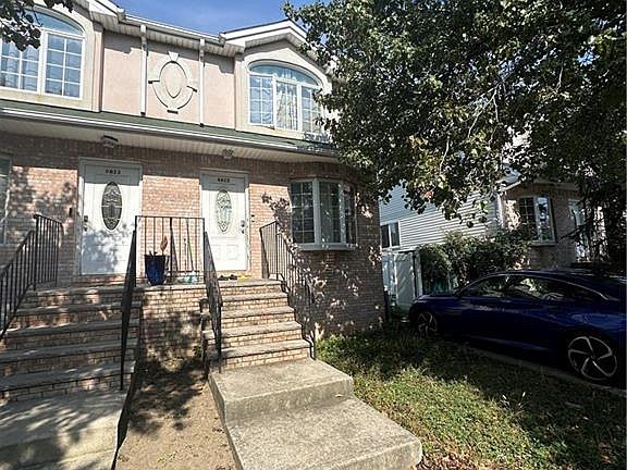 3rd image of 6613 Avenue N
