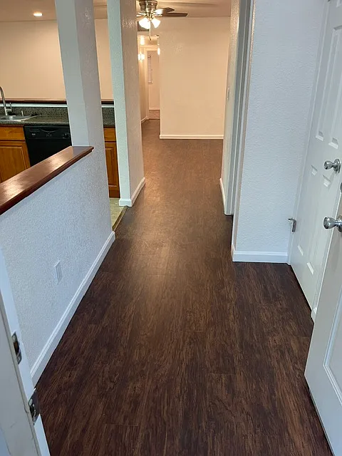 3 bed, 1202 sqft, $2,495 — Photo 3