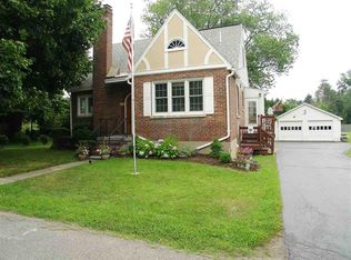8 Schuyler Ave, Latham, NY 12110