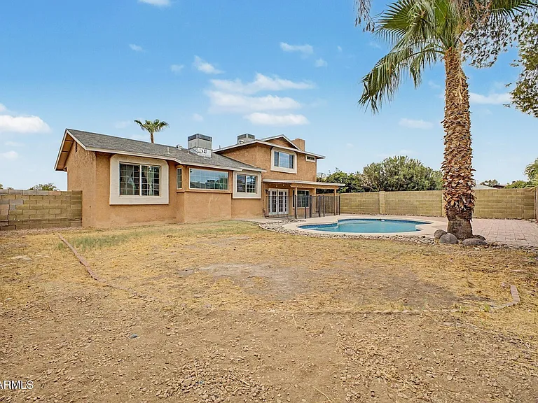 2457 W Redfield Rd — Photo 42
