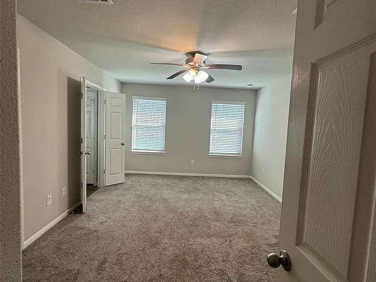 149 Camelot Place Ct — Photo 13