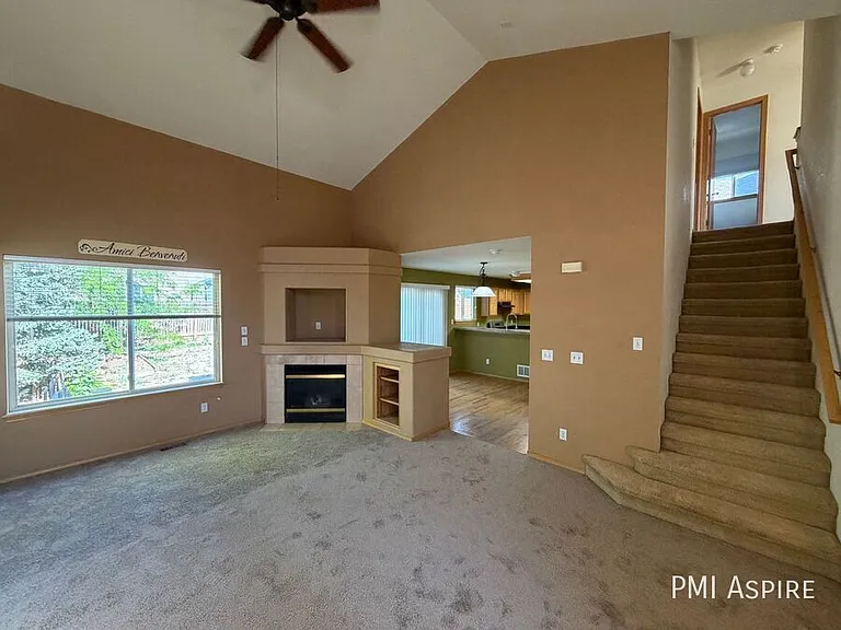 10489 Taylor Ave — Photo 2