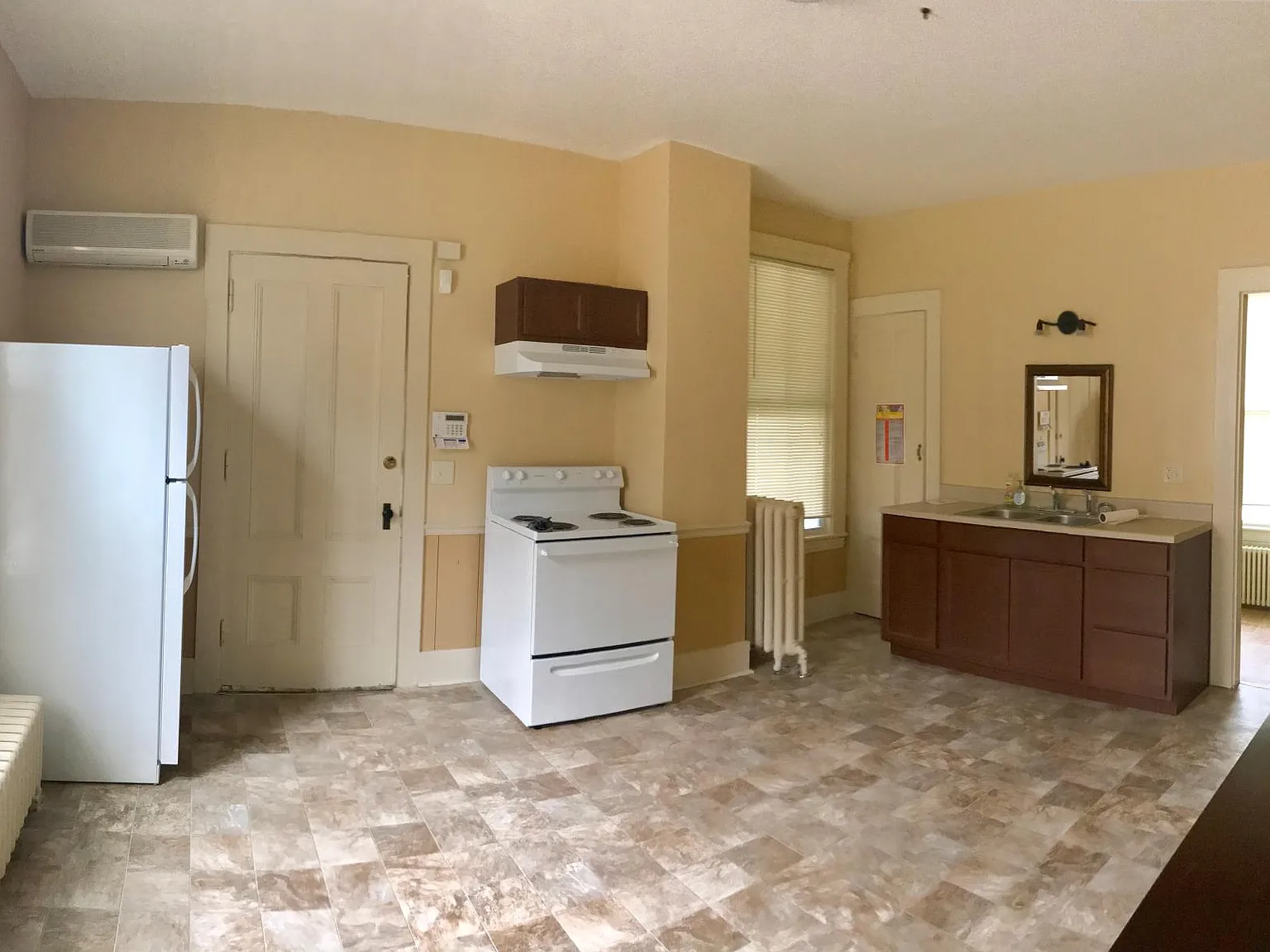 2 bed, 1200 sqft, $1,850 — Photo 3