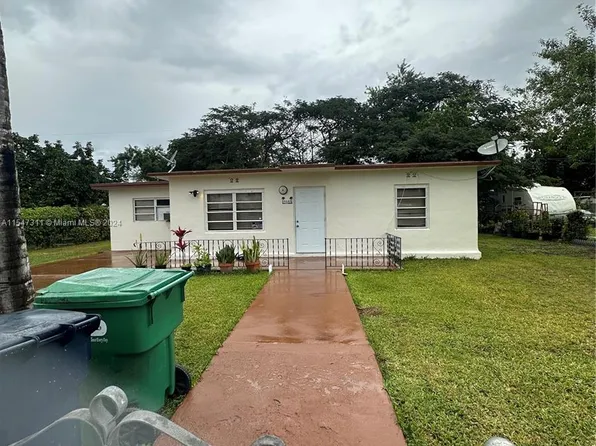 15285 Garfield Dr, Homestead, FL 33033
