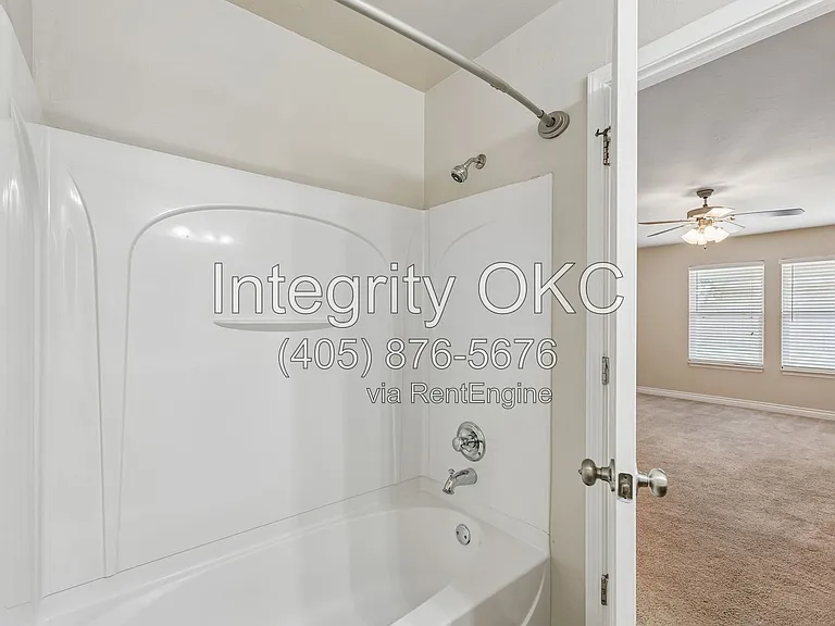 2800 NW 184th St — Photo 5