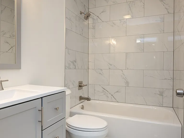 1 418 Wood Creek Dr #5 — Photo 1