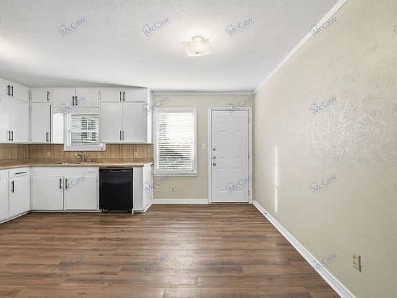 5th image of 208 Westfork Dr S