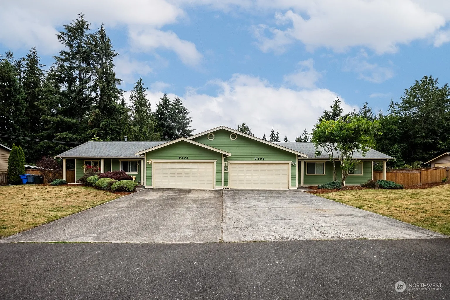 9305 9305 118th Street E photo 1