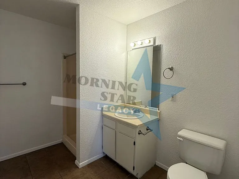 Spacious 2 bedroom floor plans! — Photo 13