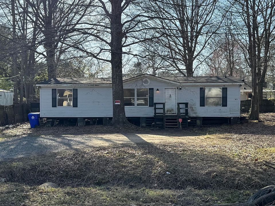 2nd image of 2623 Warm Ave