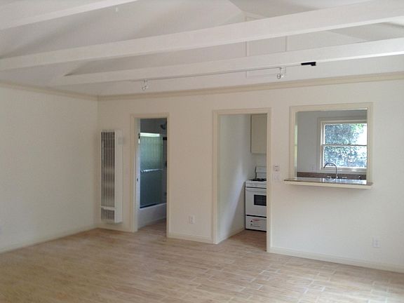 4th image of 11277 La Maida St #1