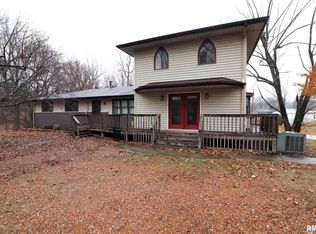 899 Country Club Rd, Metropolis, IL 62960