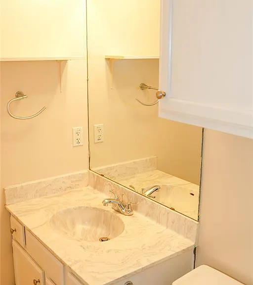 7515 Windrush Dr — Photo 18