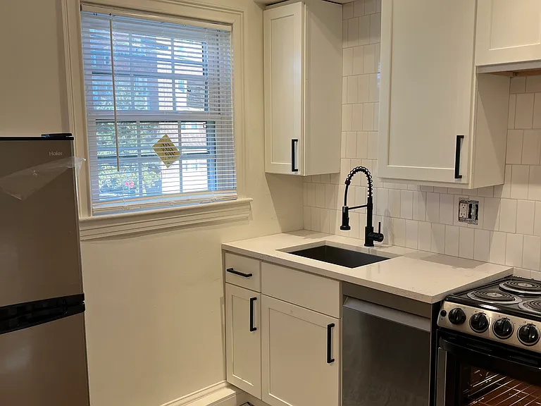 511 Angell St #3 — Photo 3