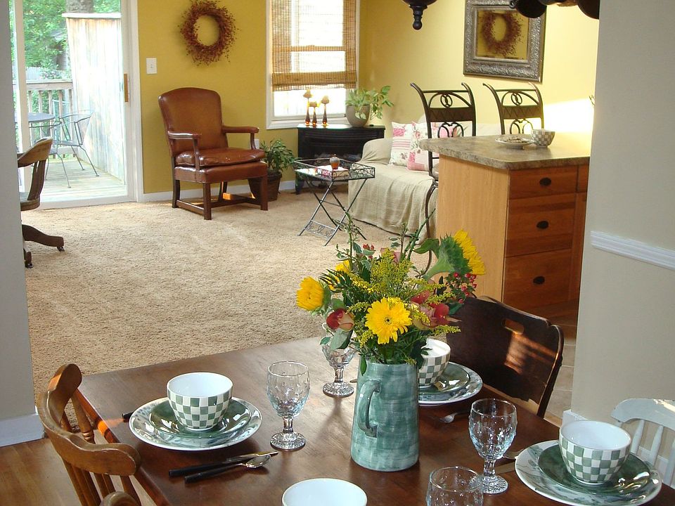 Dining & Family room