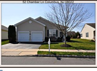 52 Chamber Ln, Columbus, NJ 08022