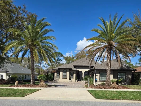 5084 Greens Dr, Lady Lake, FL 32159