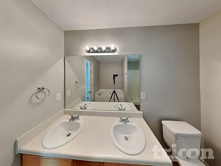 676 Eagles Nest Cir — Photo 7