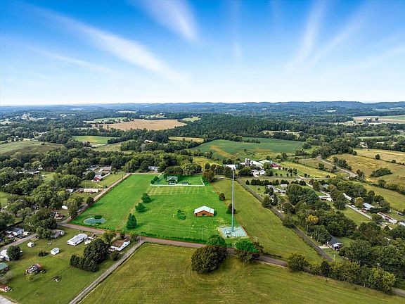 3rd image of 504 N Niota Rd