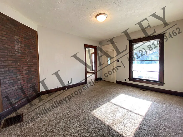 229 S 17th St — Photo 3