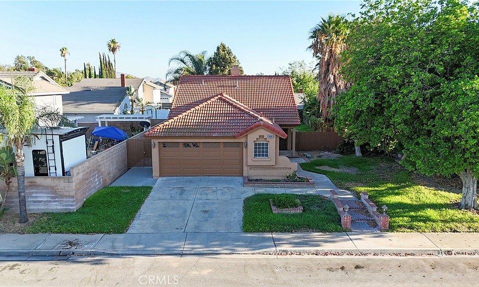 1st image of 15061 Fuchsia Ct