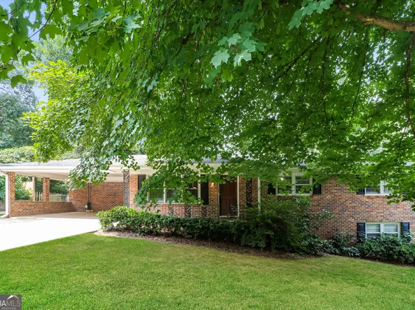 3528 Greenway Dr SW, Marietta, GA 30008