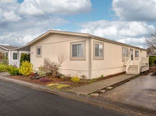51548 SE Oak Grove Dr, Scappoose, OR