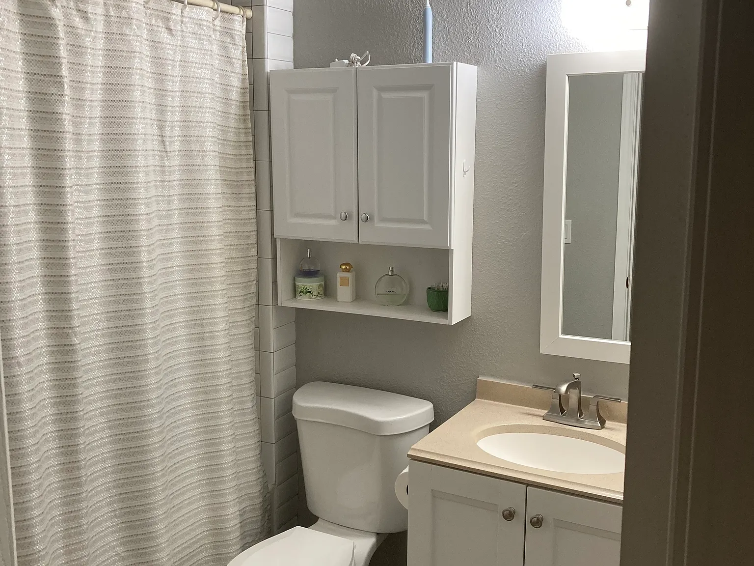 2 bed, 920 sqft, $1,900 — Photo 4