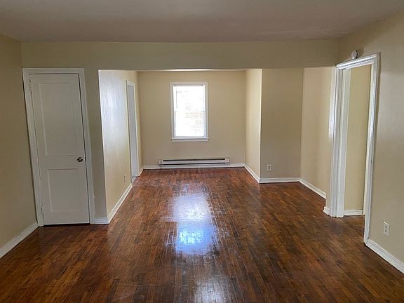 5th image of 1206 Winston Rd