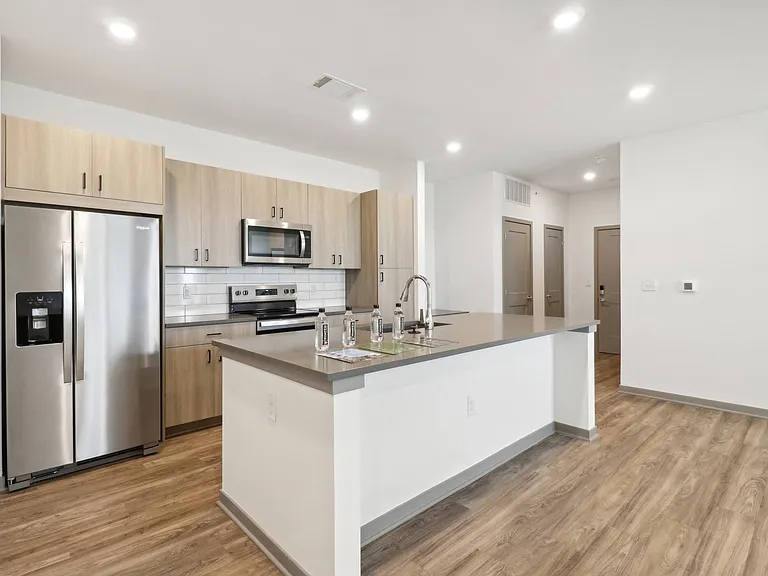The Depot Luxury Apartments — Photo 80