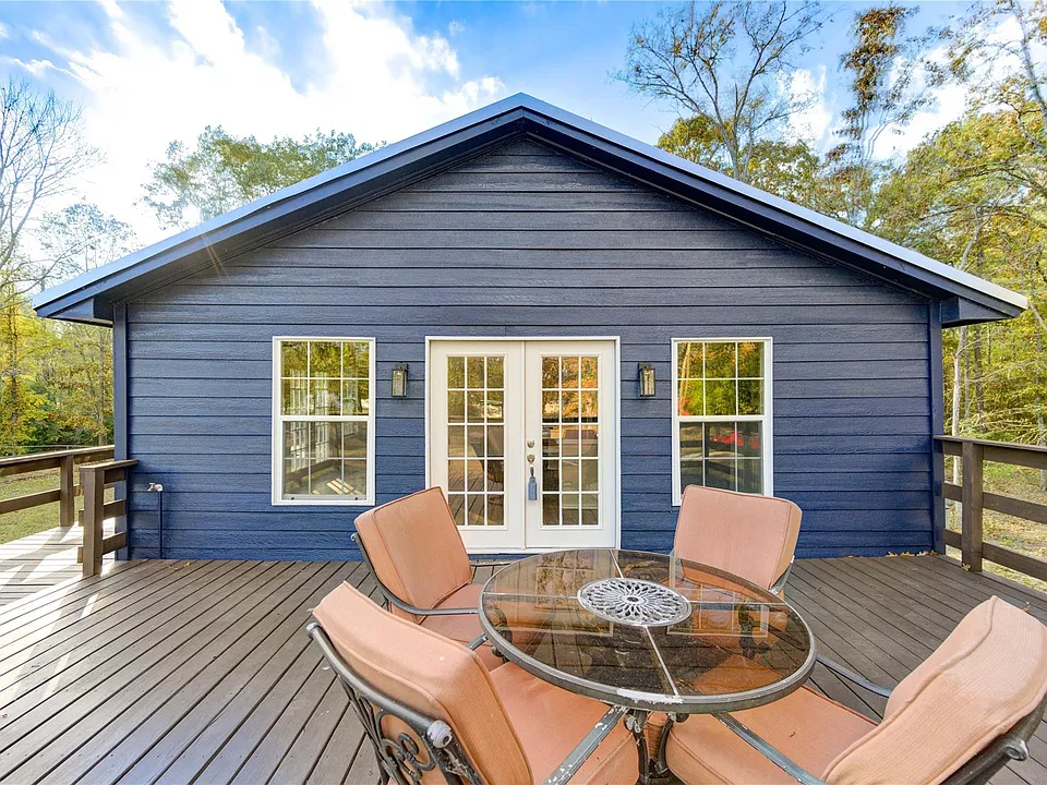 235 Michelle Ln