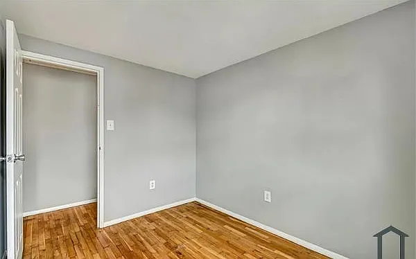 710 Kingston Rd — Photo 9