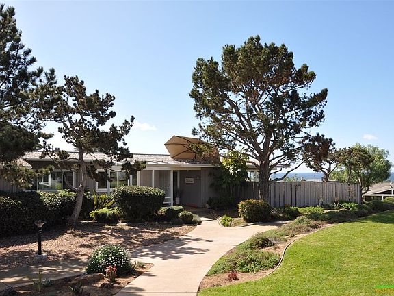 3rd image of 661 E Solana Cir