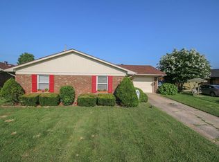 2219 Secretariat Dr, Owensboro, KY 42301