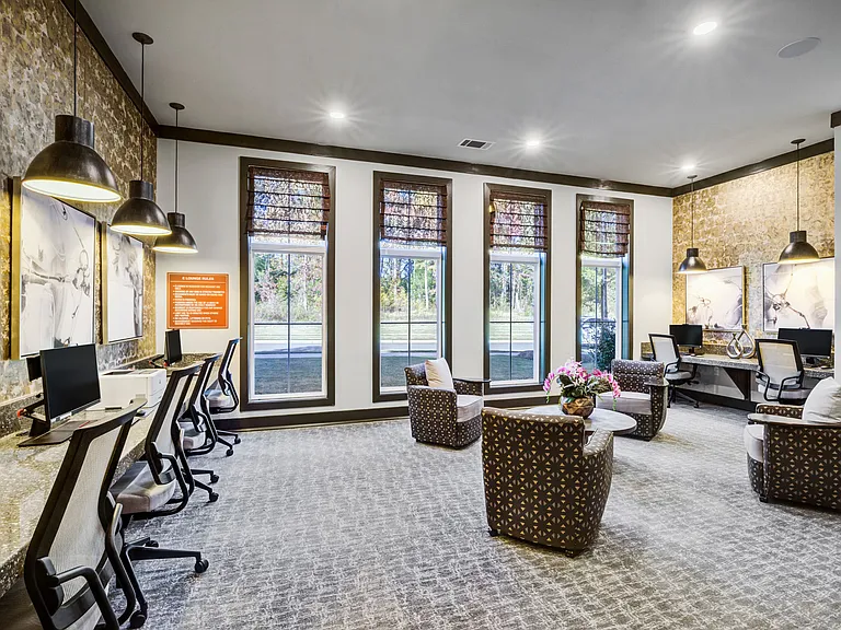 IMT Edgewater — Photo 14