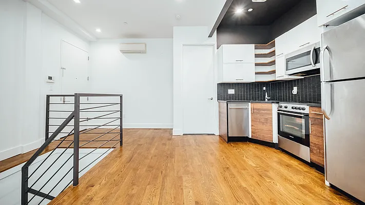 Rented by Nooklyn NYC LLC | media 25
