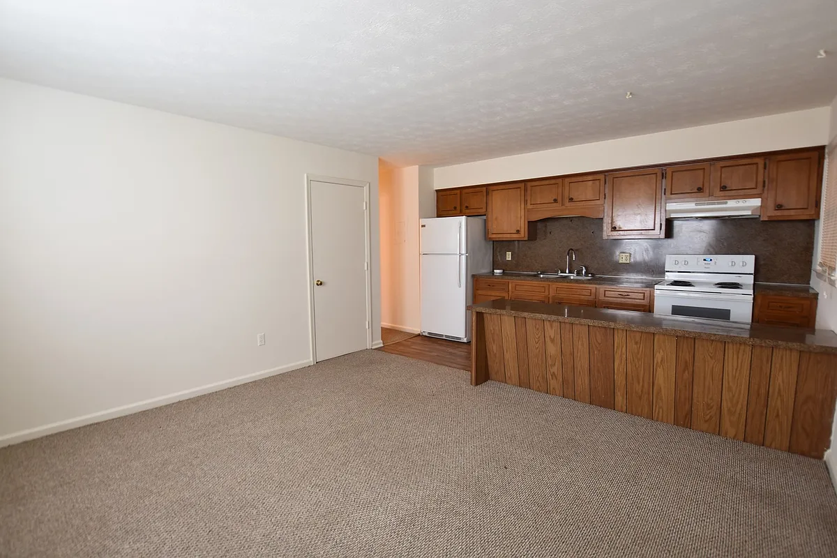 Building Photo - 50 Woodlee Rd #62