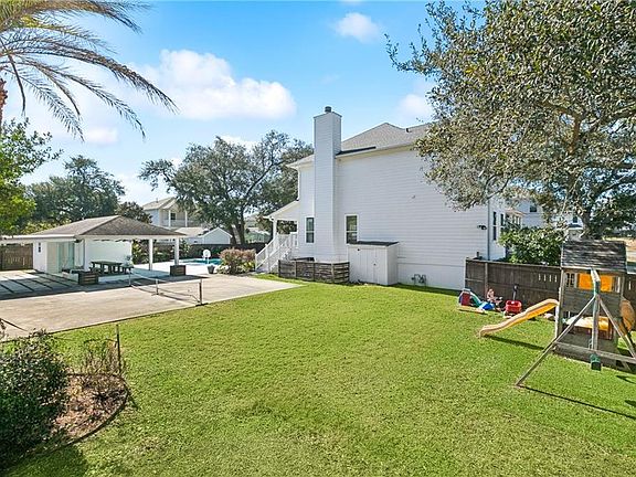 3rd image of 422 Stafford Pl