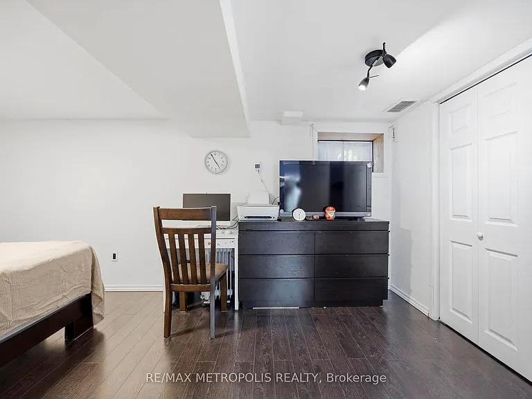 11 Rambler Pl #BASEMENT — Photo 33