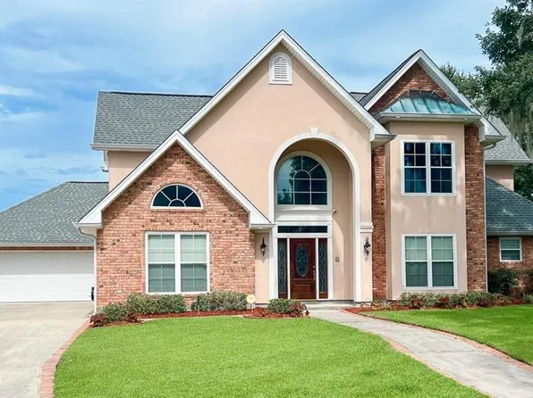 31 Oak Alley Blvd, Marrero, LA 70072