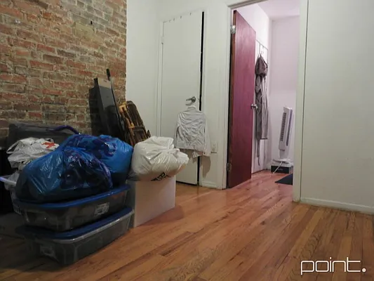 Rented by Point NYC | media 41