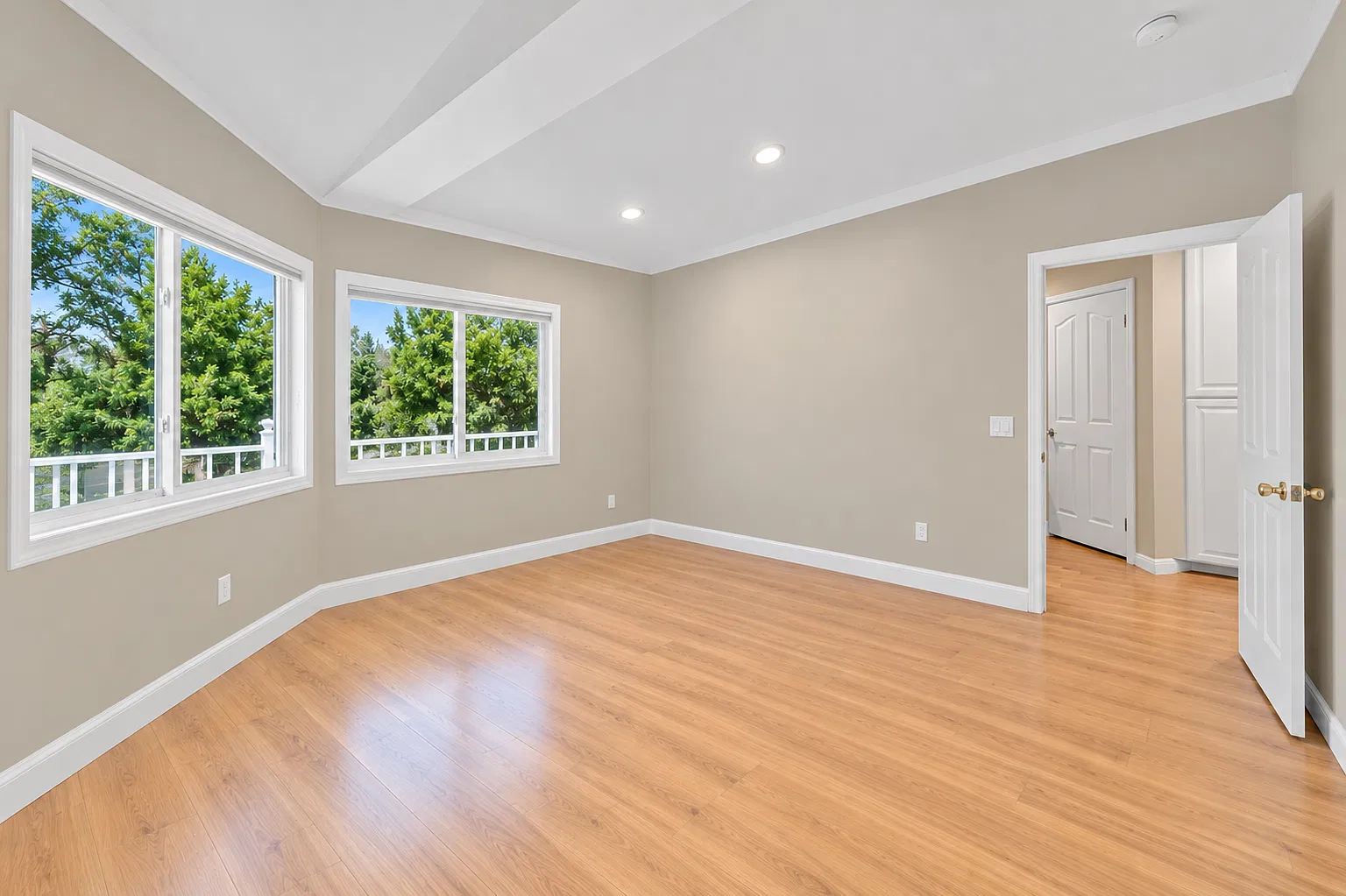 2 bed, 2.5 bath, 1470 sqft, $4,195 — Photo 4